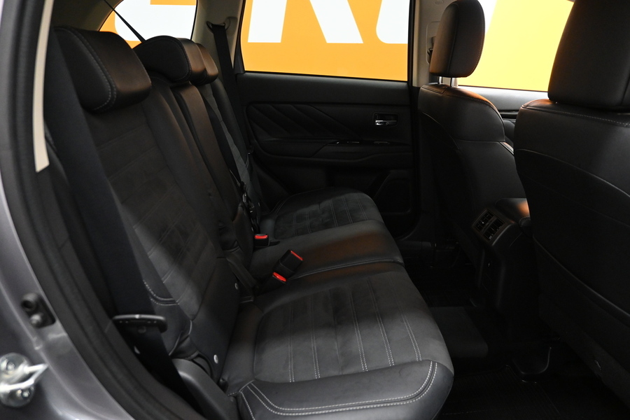 Mitsubishi Outlander PHEV vaihtoauto