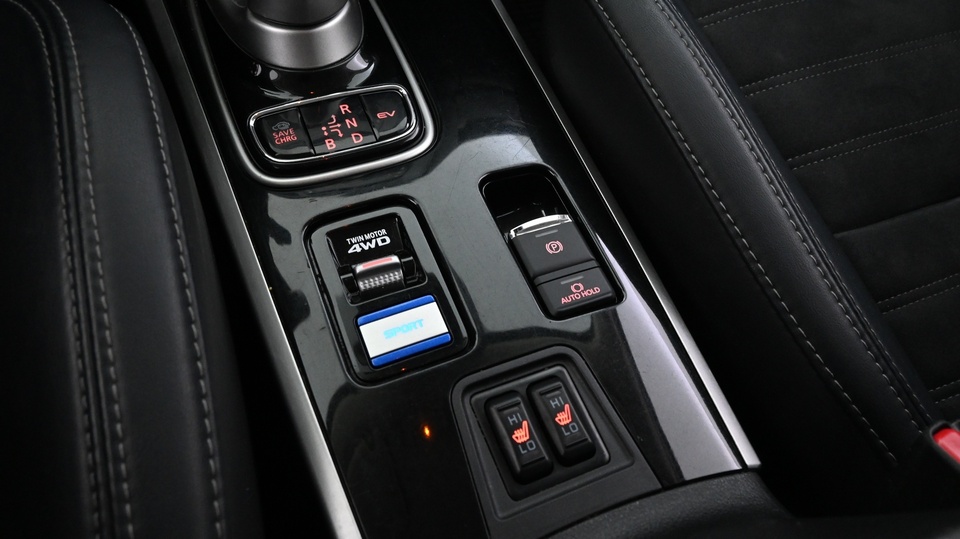 Mitsubishi Outlander PHEV vaihtoauto