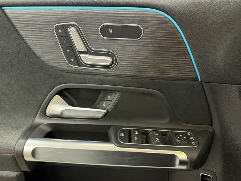 Mercedes-Benz EQB vaihtoauto