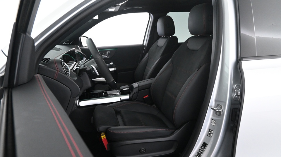 Mercedes-Benz EQB vaihtoauto