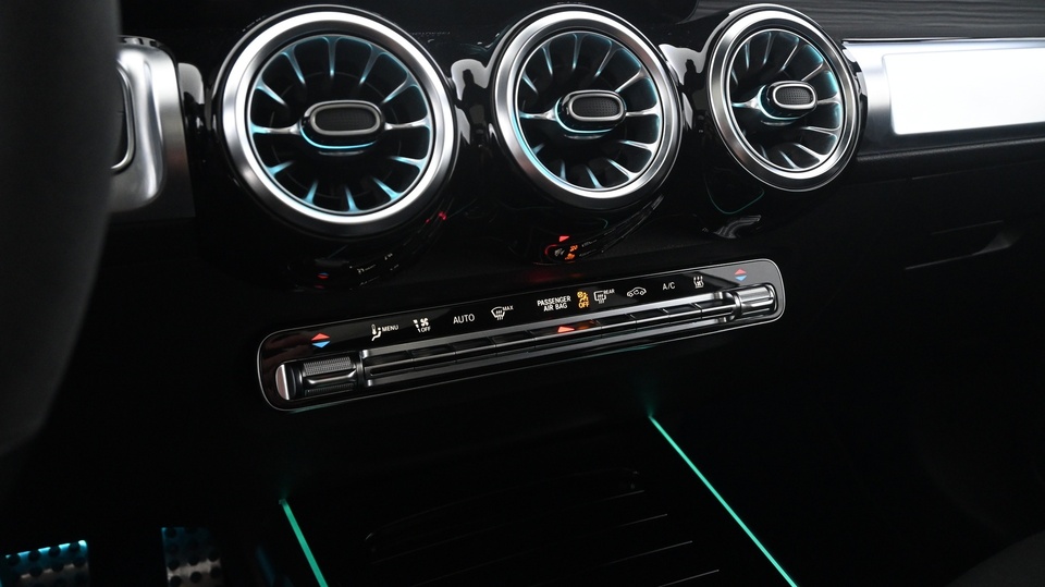 Mercedes-Benz EQB vaihtoauto