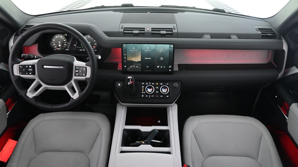 Land Rover Defender vaihtoauto