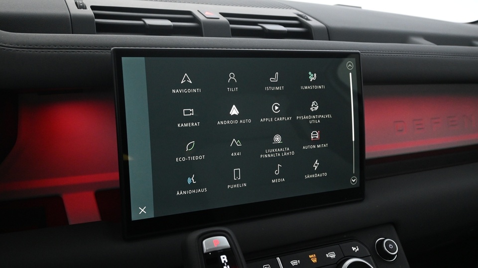 Land Rover Defender vaihtoauto