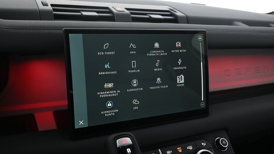 Land Rover Defender vaihtoauto