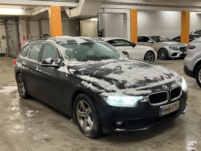 BMW 320 vaihtoauto
