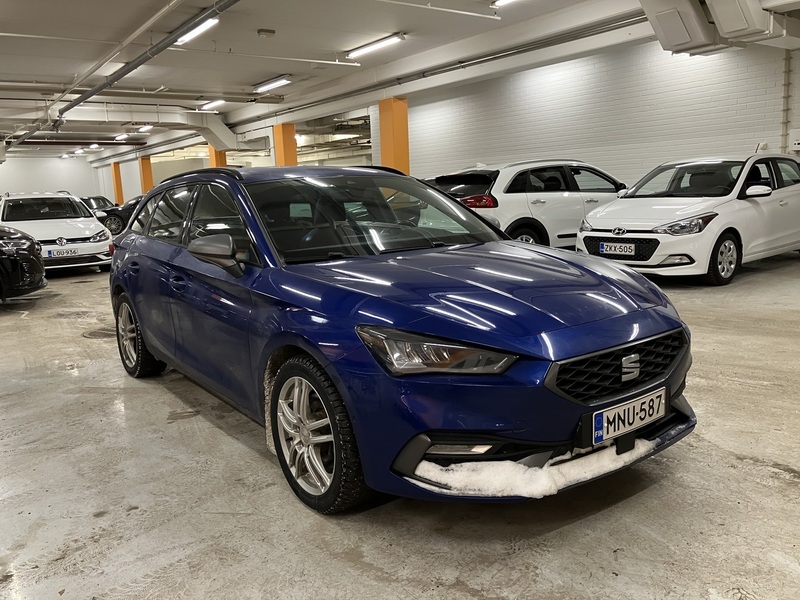 SEAT Leon Sportstourer vaihtoauto