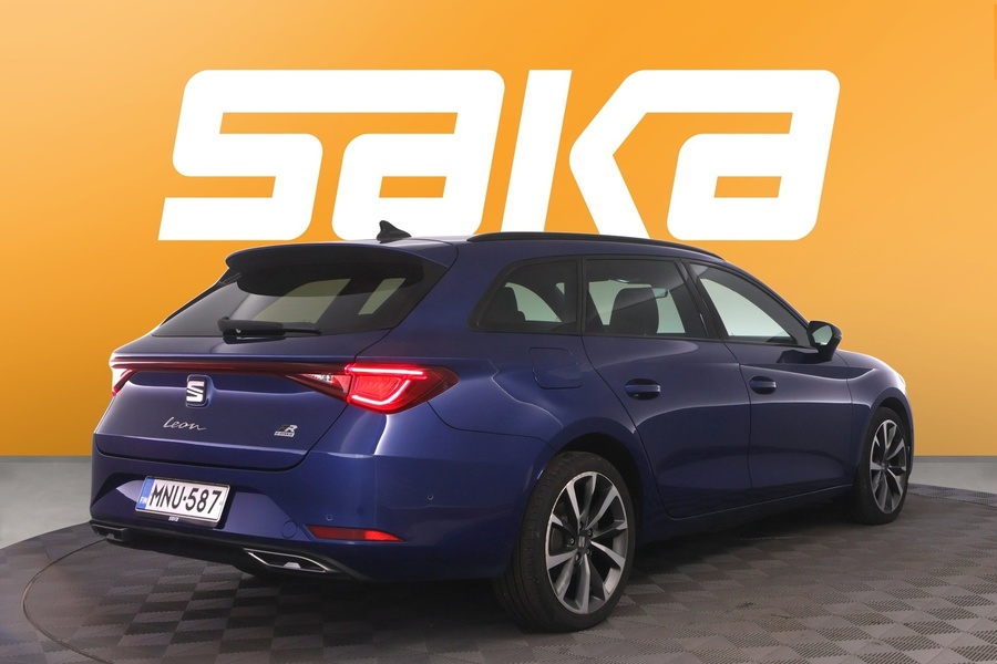 SEAT Leon Sportstourer vaihtoauto