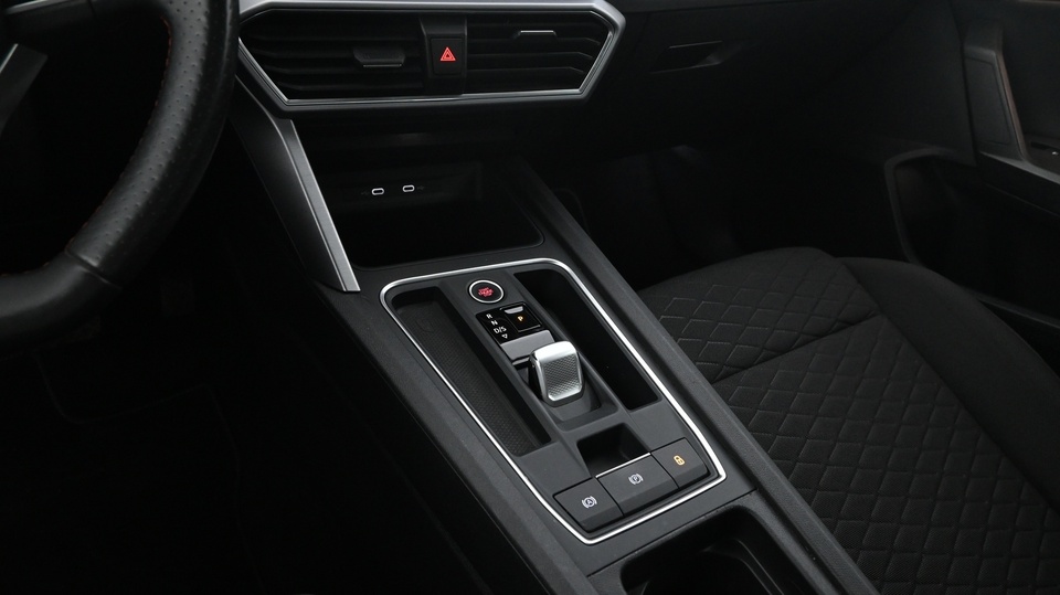 SEAT Leon Sportstourer vaihtoauto