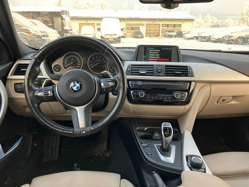 BMW 320 vaihtoauto
