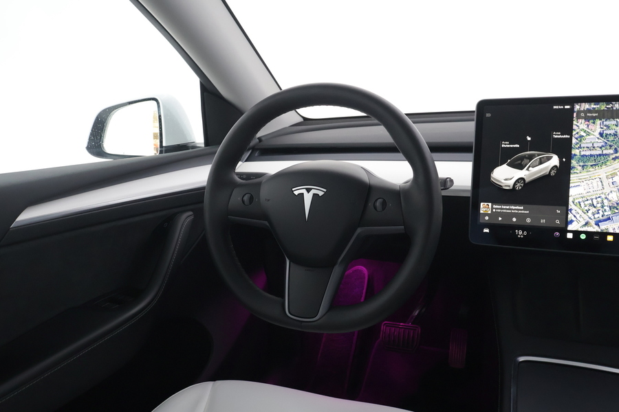 Tesla Model Y vaihtoauto