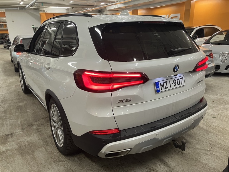 BMW X5 vaihtoauto