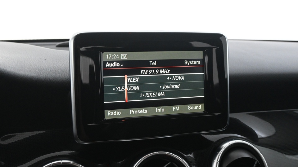 Mercedes-Benz CLA-sarja vaihtoauto