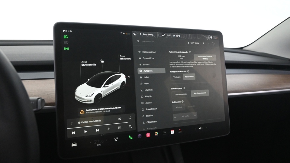 Tesla Model 3 vaihtoauto
