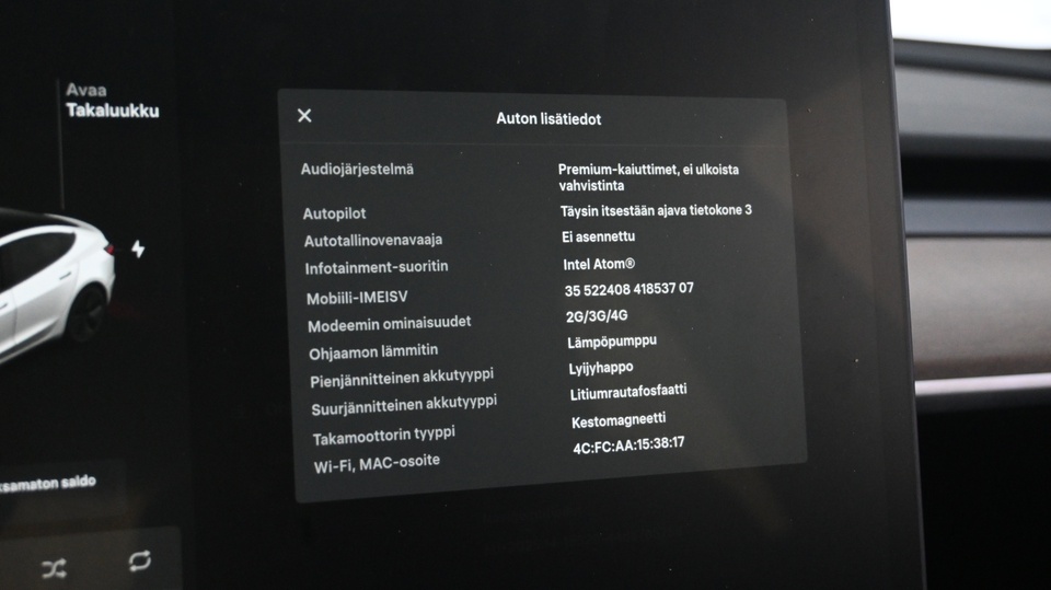 Tesla Model 3 vaihtoauto