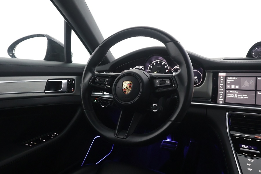 Porsche Panamera vaihtoauto
