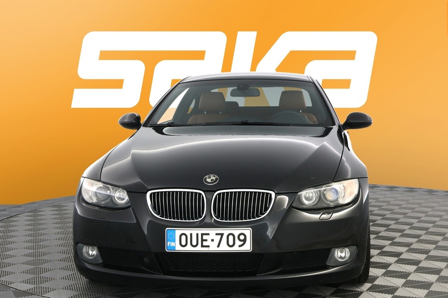 BMW 330 vaihtoauto