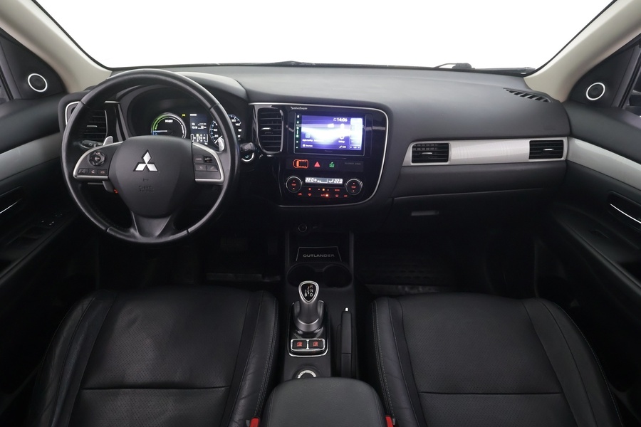 Mitsubishi Outlander PHEV vaihtoauto
