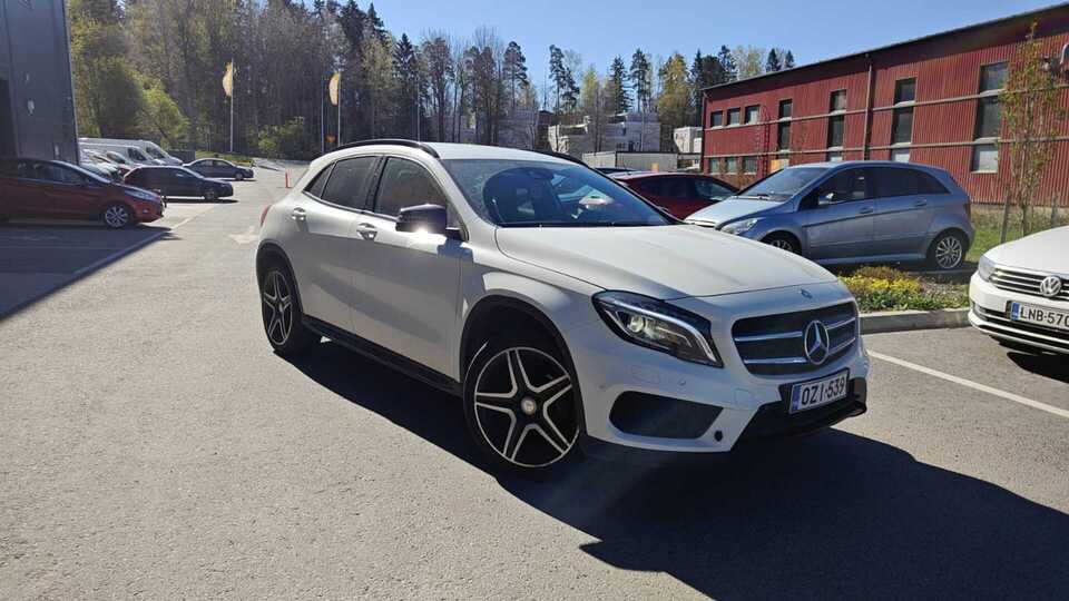 Mercedes-Benz GLA vaihtoauto
