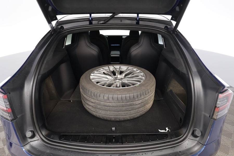 Tesla Model X vaihtoauto