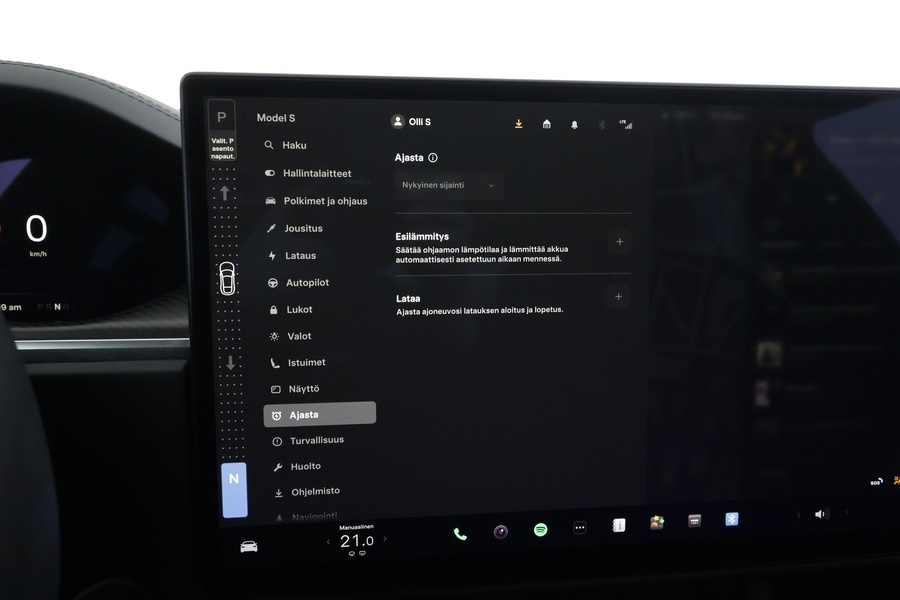 Tesla Model S vaihtoauto