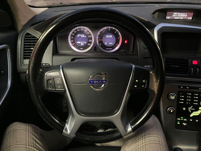 Volvo XC60 vaihtoauto