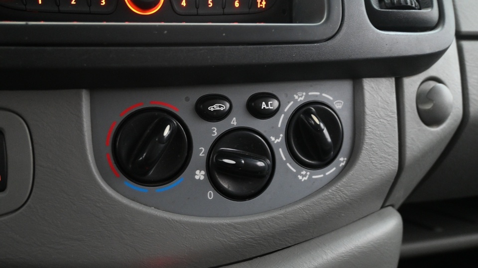 Nissan Primastar vaihtoauto