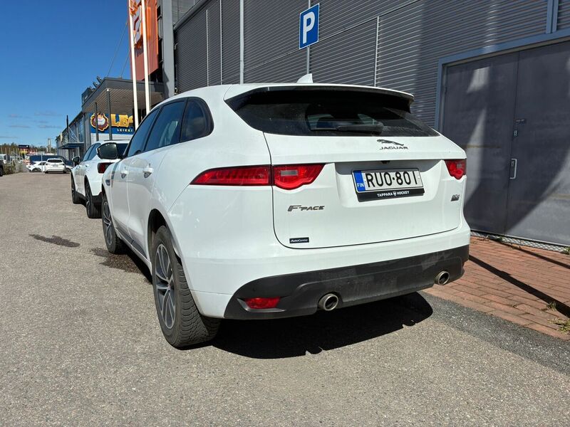 Jaguar F-PACE vaihtoauto