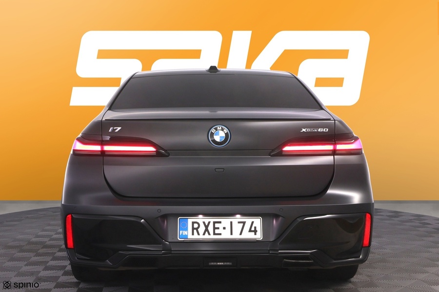 BMW i7 vaihtoauto
