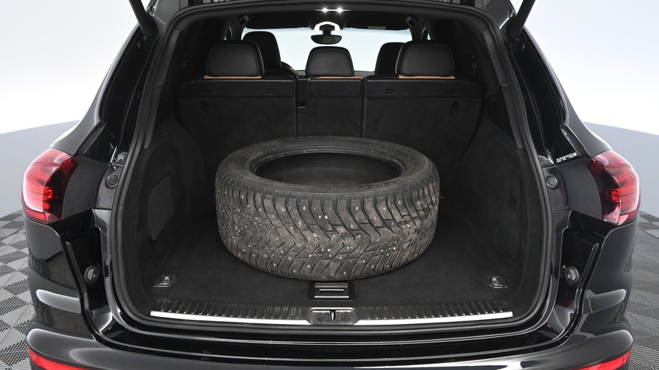 Porsche Cayenne vaihtoauto