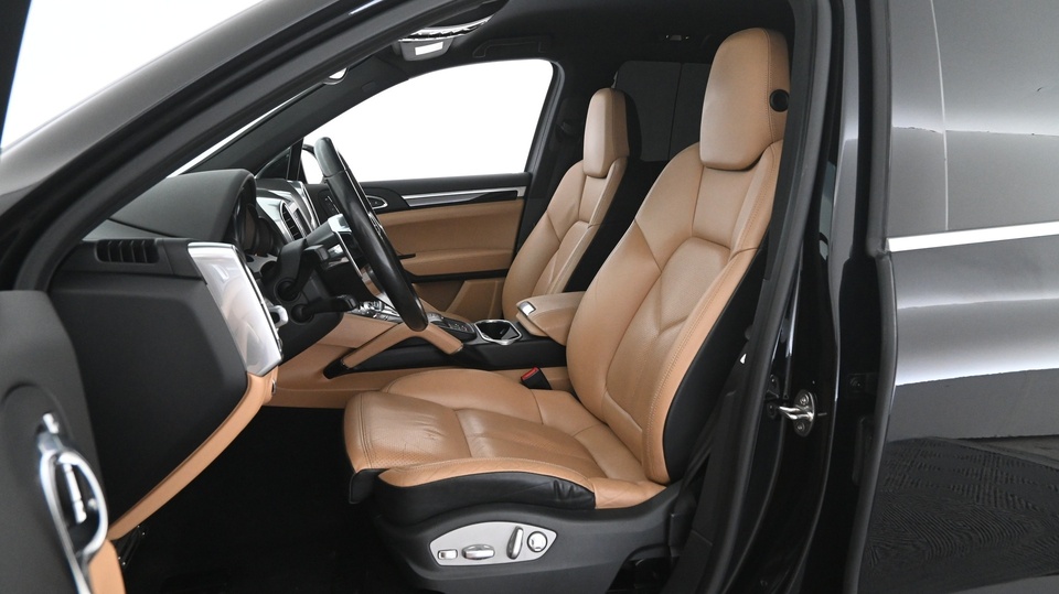 Porsche Cayenne vaihtoauto