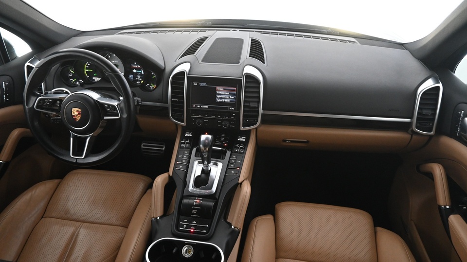 Porsche Cayenne vaihtoauto