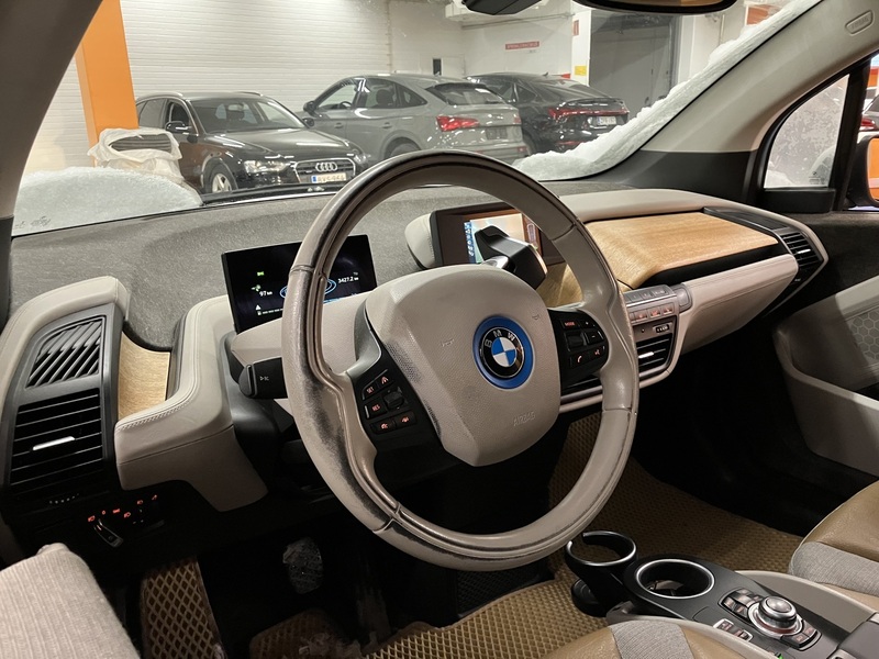 BMW i3 vaihtoauto