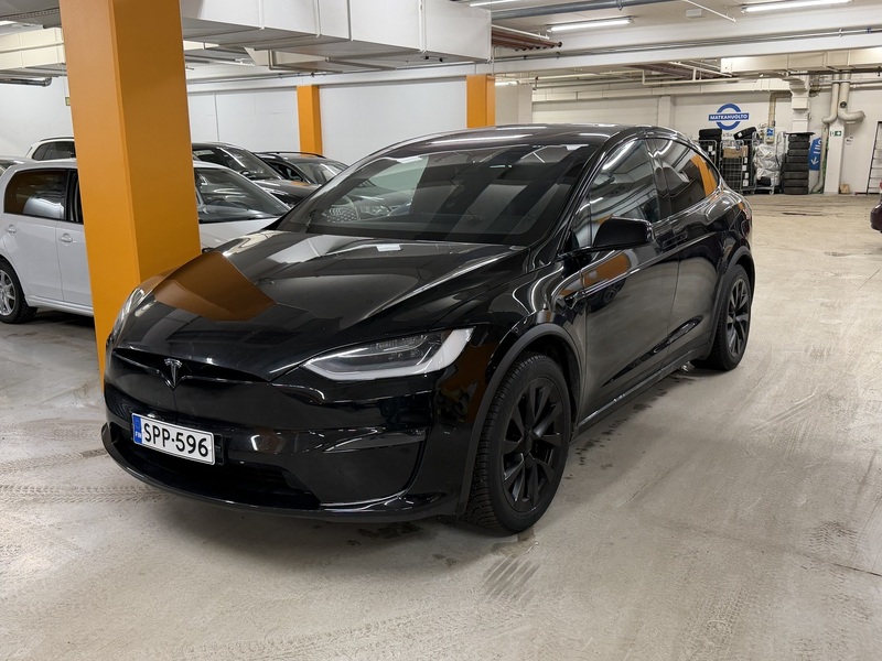 Tesla Model X vaihtoauto
