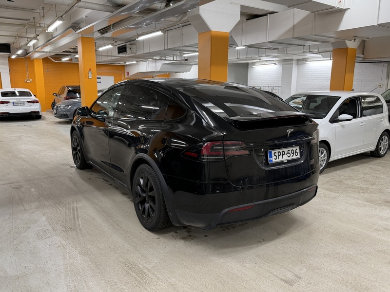 Tesla Model X vaihtoauto