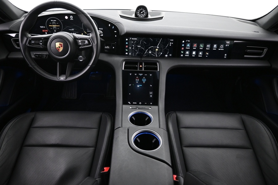 Porsche Taycan vaihtoauto