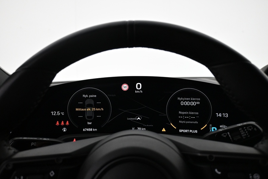 Porsche Taycan vaihtoauto