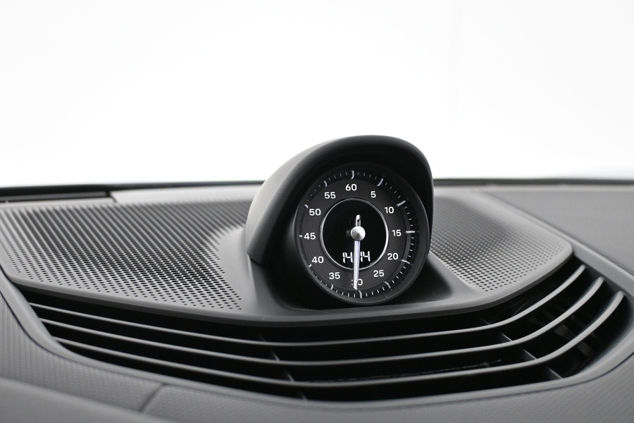 Porsche Taycan vaihtoauto