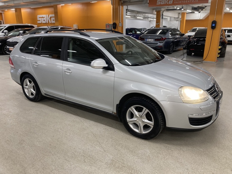 Volkswagen Golf vaihtoauto