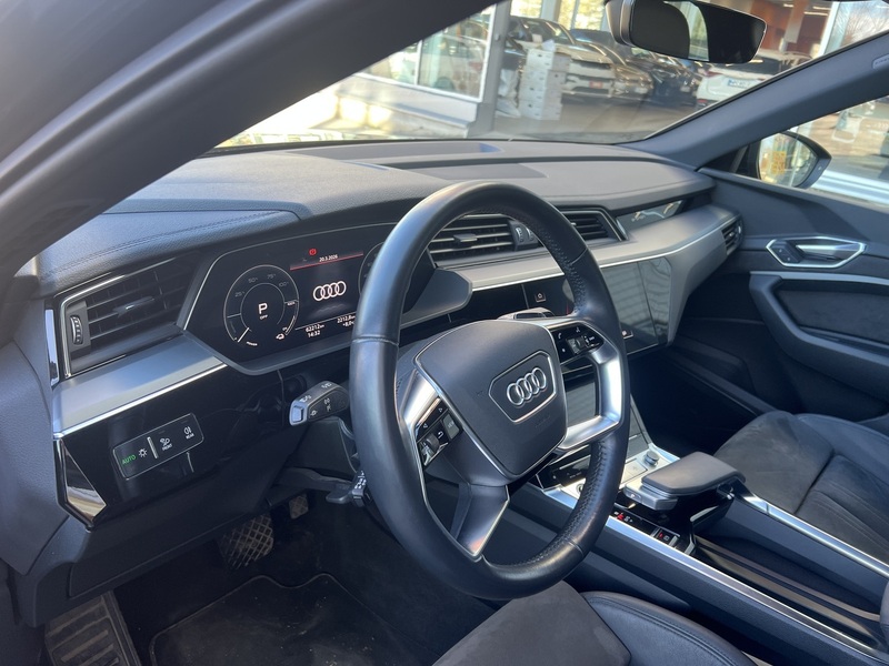 Audi e-tron vaihtoauto