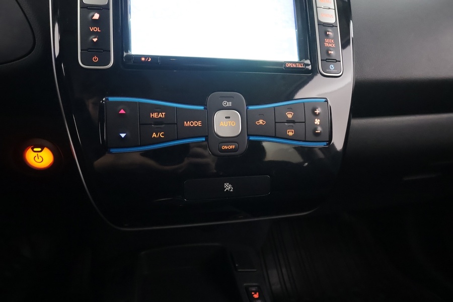 Nissan Leaf vaihtoauto