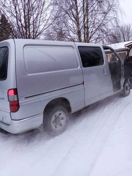 Toyota Hiace vaihtoauto