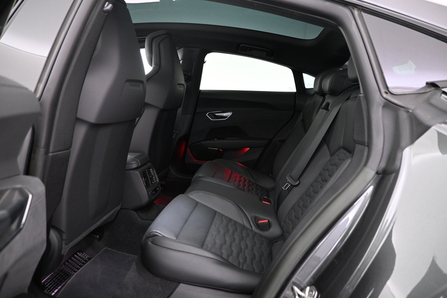 Audi e-tron GT vaihtoauto