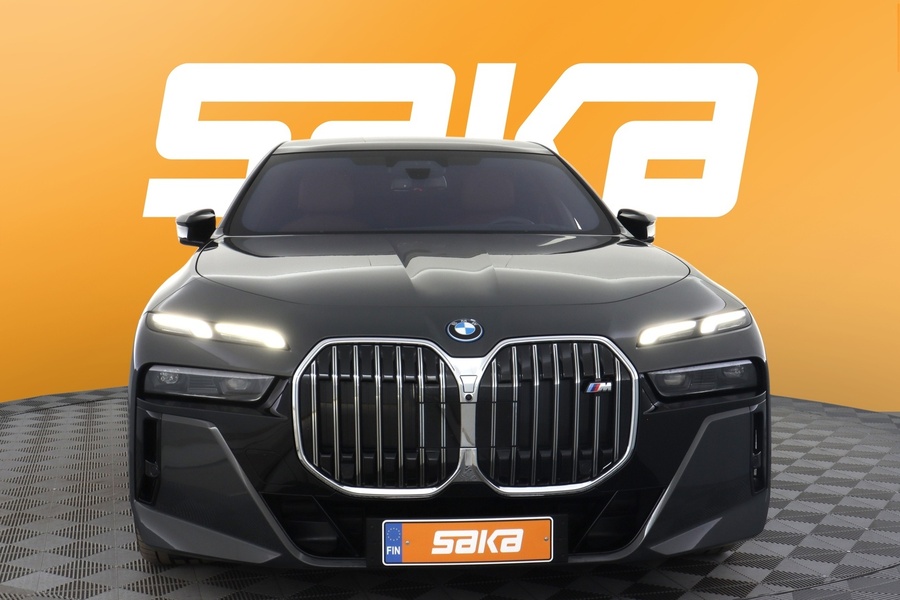 BMW i7 vaihtoauto
