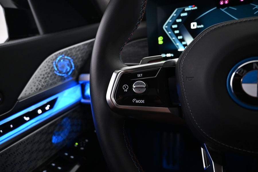 BMW i7 vaihtoauto