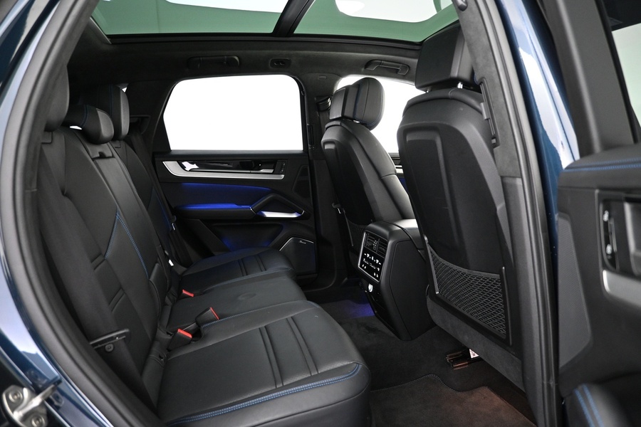 Porsche Cayenne vaihtoauto