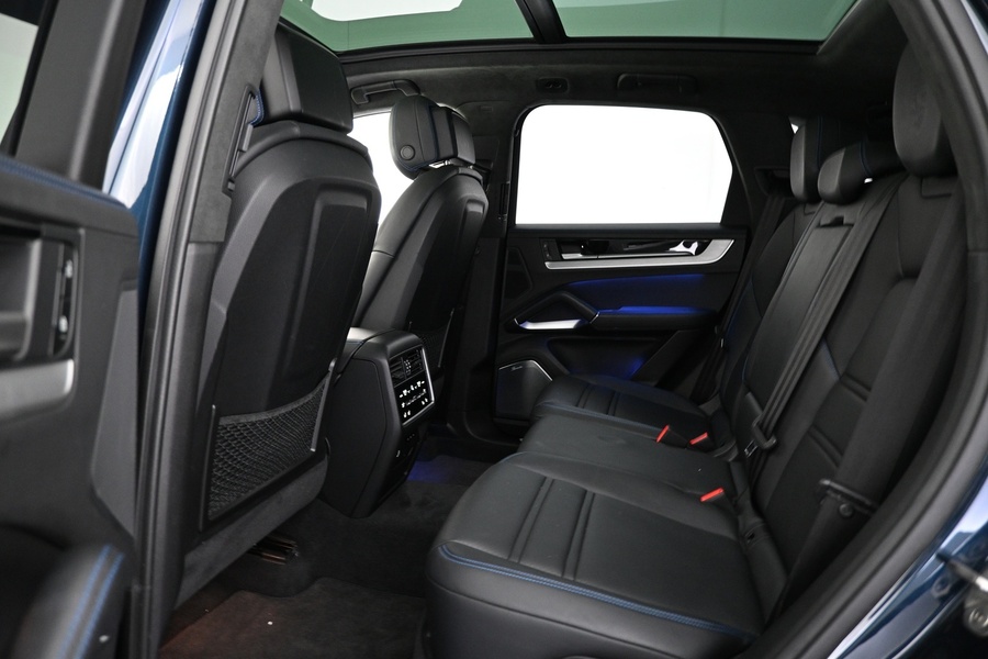 Porsche Cayenne vaihtoauto