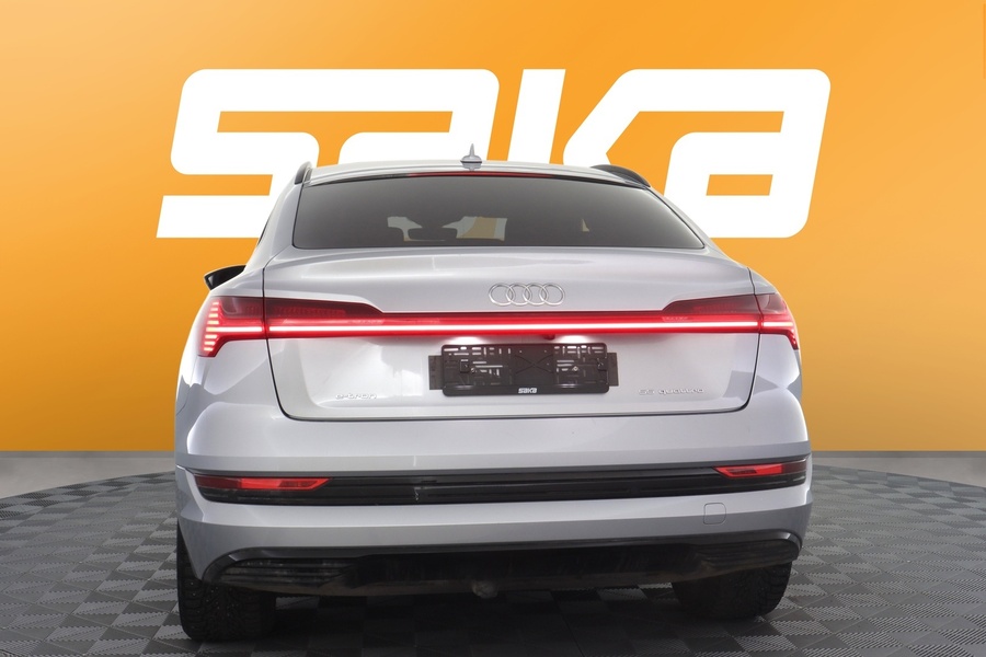 Audi e-tron vaihtoauto