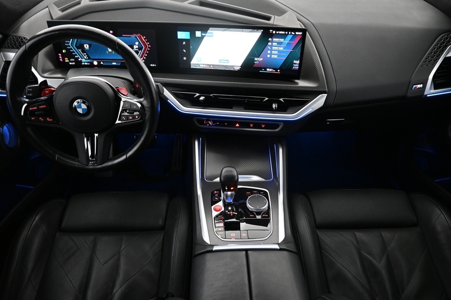 BMW XM vaihtoauto