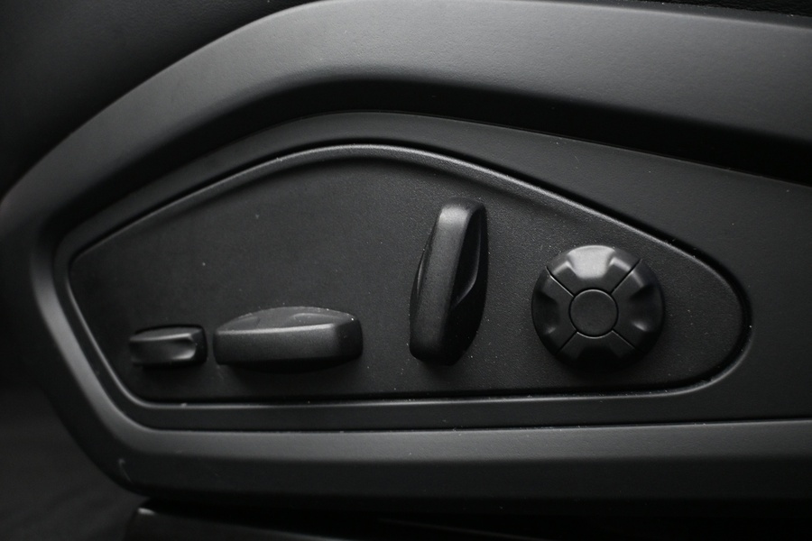 Porsche Taycan vaihtoauto