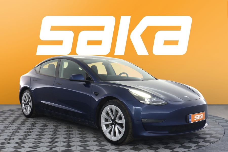 Tesla Model 3 vaihtoauto